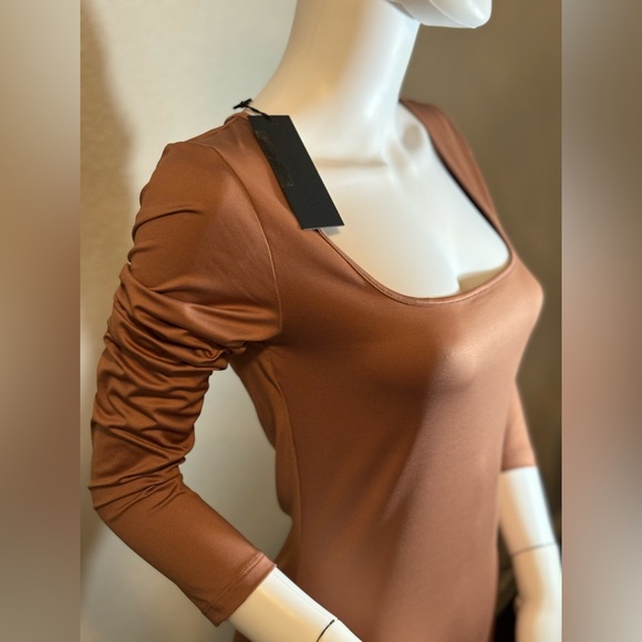 🥳♥️ Gianni Bini Brown Mini Icon Knit Scoop Neck Long Sleeve Dress - Picture 6 of 8